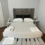 Bed & Breakfast Anima Partenopea Neapel